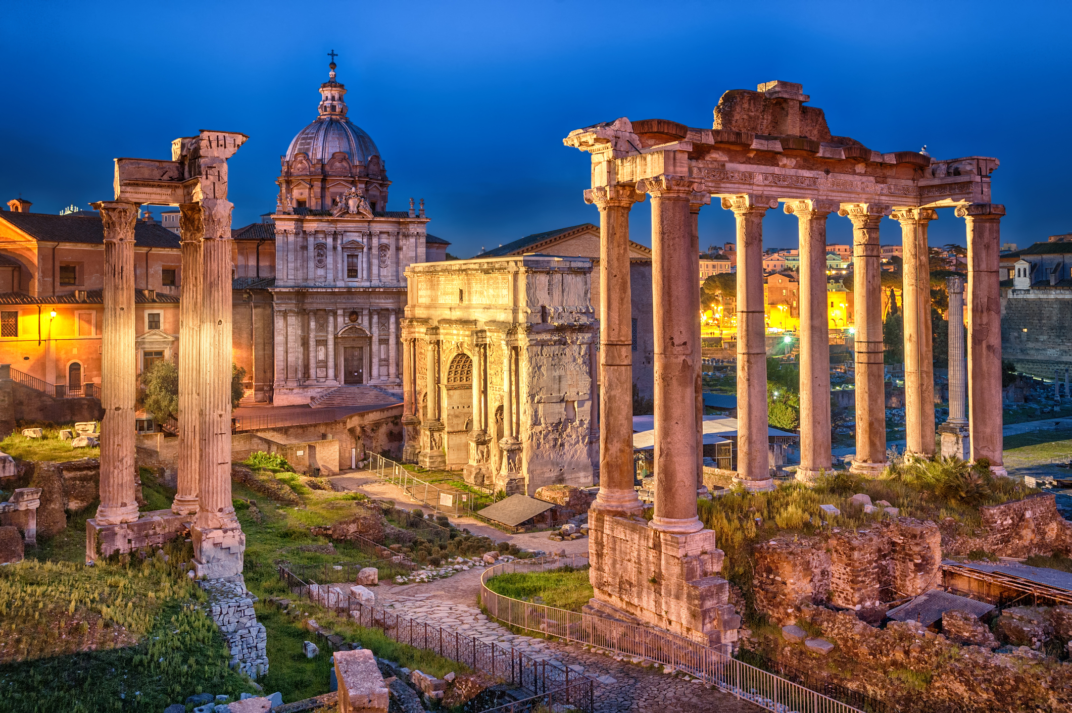 Italy in Comfort: Small Group Escorted Tours with Guaranteed Departures